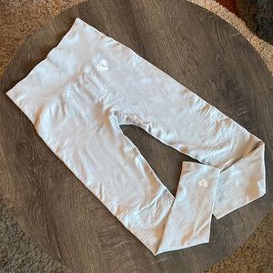 Women’s Best Power leggings size Medium